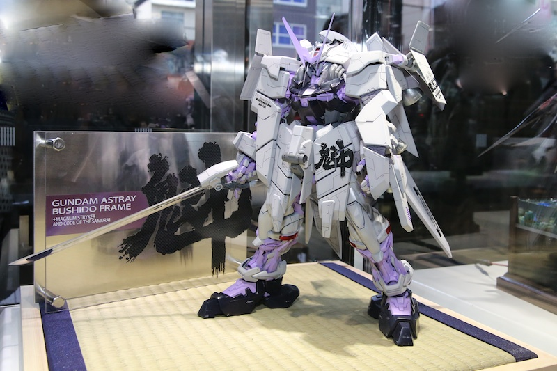 Illustration for article titled Let's Overdose on All this Wonderful Mecha Plastic